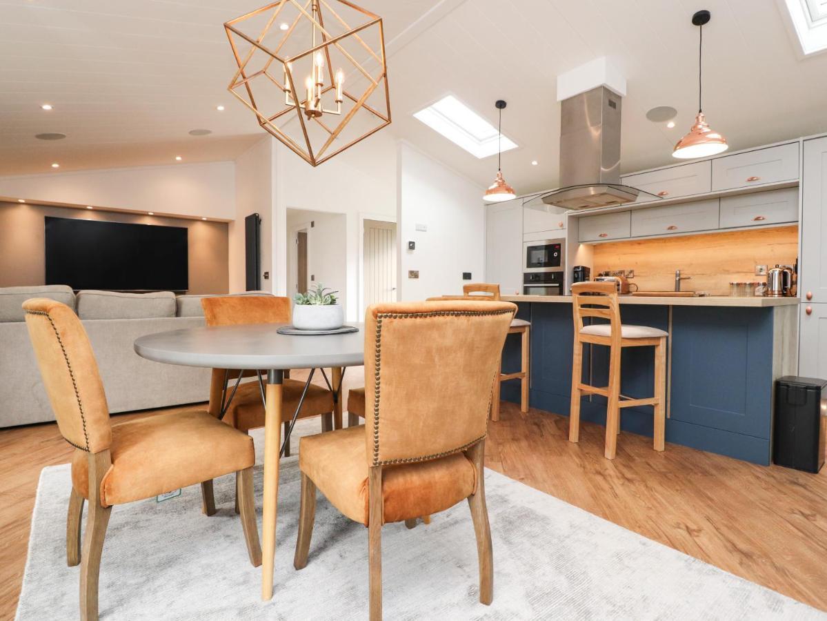 Henry Haven Villa Preston  Ngoại thất bức ảnh